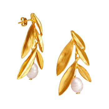 Earring made from brass, goldplated with pearl